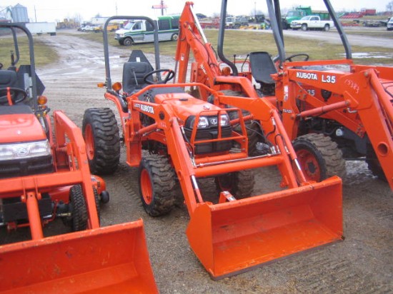 KUBOTA B7400 PIERŚCIENIE I TŁOKI